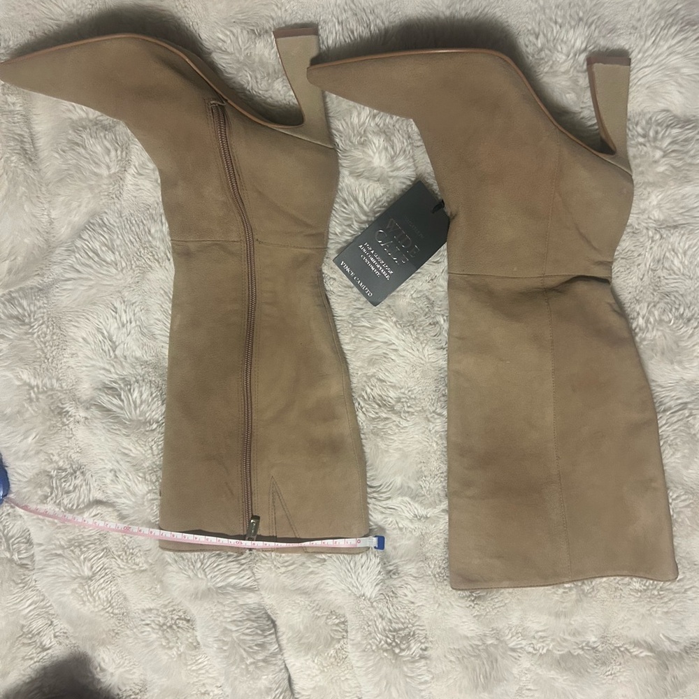 Vince Camuto suede 7 1/2 beautiful boots